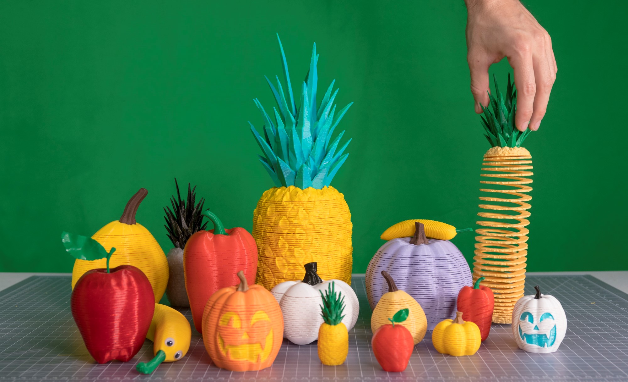 Simplify3D - slinky fruit art by Devin Montes